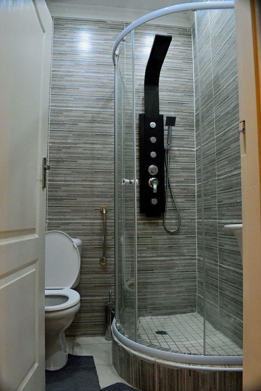 Mathlyn Guesthouse גאבורון מראה חיצוני תמונה
